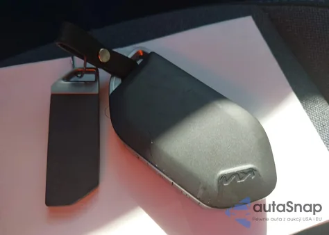 2025 Kia K4 Lxs из США, поврежденный, VIN 3KPFT4DE2SE064839